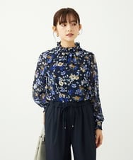 F1BAD01140 MK MICHEL KLEIN(小さいサイズ)(メゾン ドゥ サンク) 【小さいサイズ】クラシックフラワープリント シフォンブラウス/洗濯機で洗える ネイビー