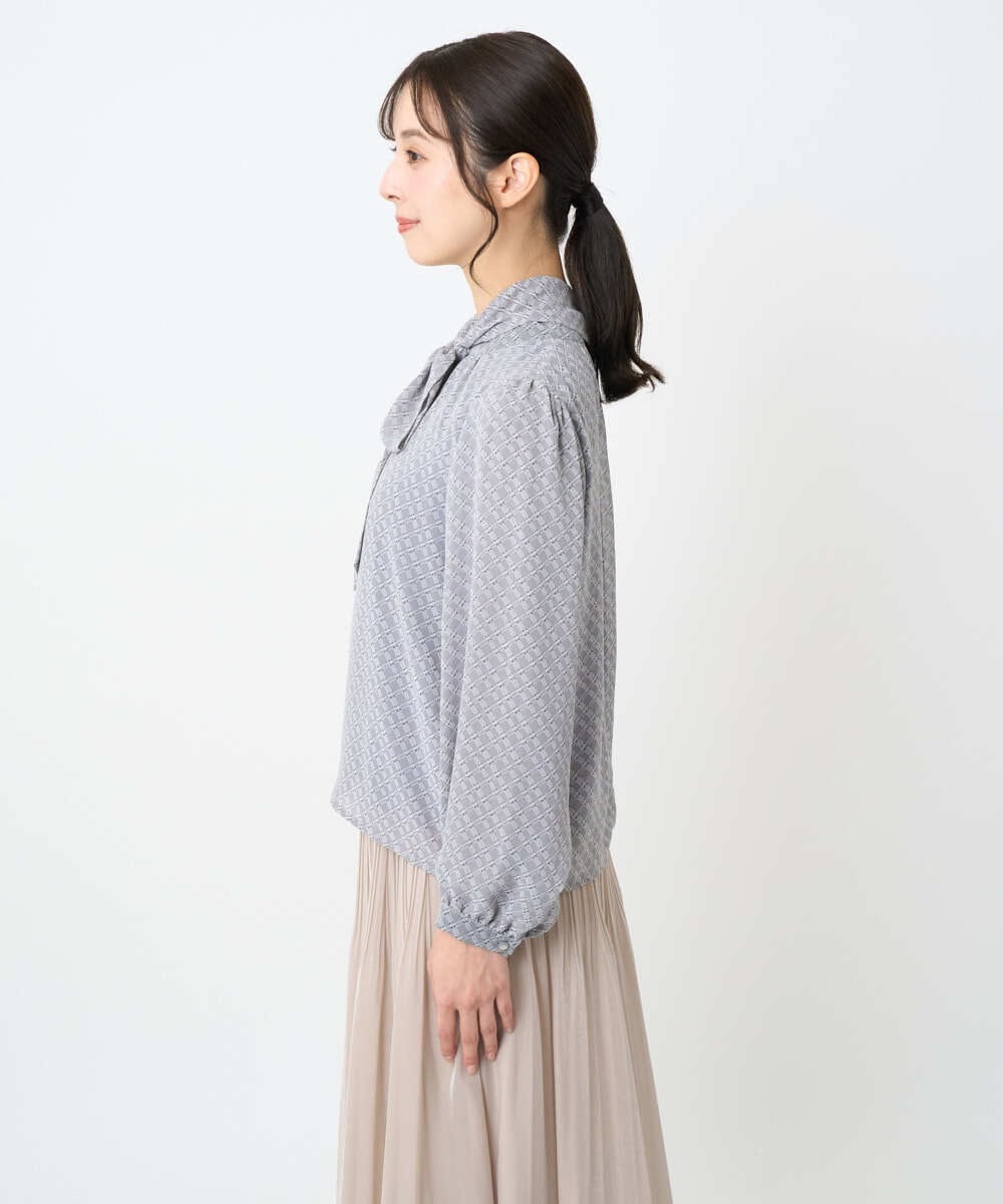 F1BAD04140 MK MICHEL KLEIN(小さいサイズ)(メゾン ドゥ サンク) 【小さいサイズ】チェック柄ボウタイシフォンブラウス/洗濯機で洗える グレー