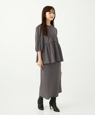 F1BAD30140 MK MICHEL KLEIN(小さいサイズ)(メゾン ドゥ サンク) 【小さいサイズ】エンボス加工ペプラムブラウス/洗える ダークグレー