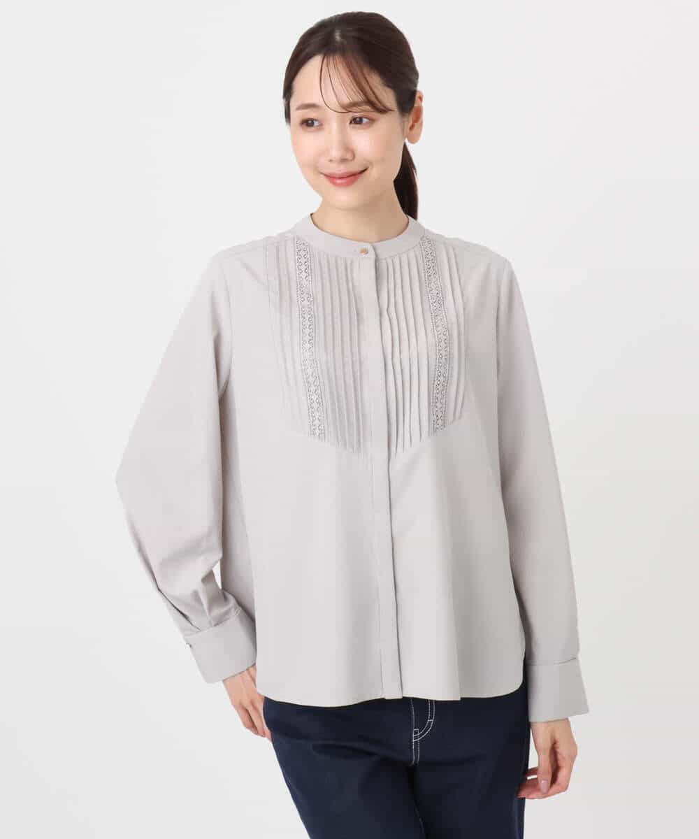 F1BAD40150 MK MICHEL KLEIN(小さいサイズ)(メゾン ドゥ サンク) 【小さいサイズ】フロントピンタックレースブラウス/洗濯機で洗える ライトグレー