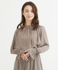 F1BAV62130 MK MICHEL KLEIN(小さいサイズ)(メゾン ドゥ サンク) 【小さいサイズ】起毛シャーリングデザインブラウス/2way/洗える モカ
