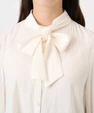 F1BBD57160 MK MICHEL KLEIN(小さいサイズ)(メゾン ドゥ サンク) 【小さいサイズ】パウダーサテン ボウタイブラウス/洗濯機で洗える アイボリー