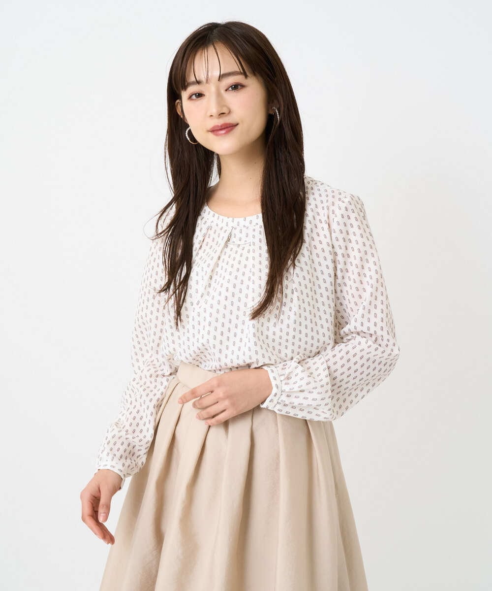 F1BBD58140 MK MICHEL KLEIN(小さいサイズ)(メゾン ドゥ サンク) 【小さいサイズ】ボウタイ風幾何柄ブラウス/洗濯機で洗える アイボリー