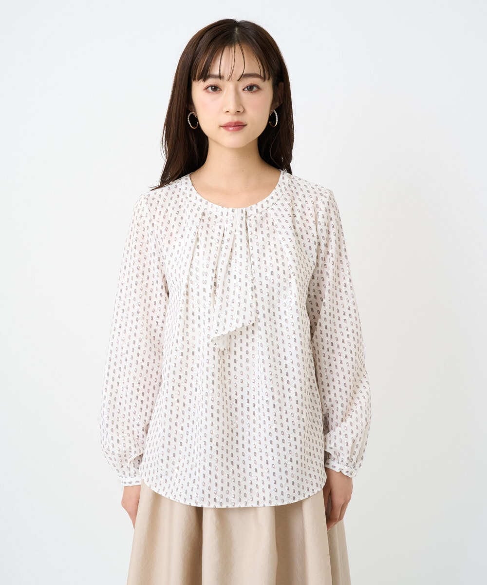 F1BBD58140 MK MICHEL KLEIN(小さいサイズ)(メゾン ドゥ サンク) 【小さいサイズ】ボウタイ風幾何柄ブラウス/洗濯機で洗える アイボリー