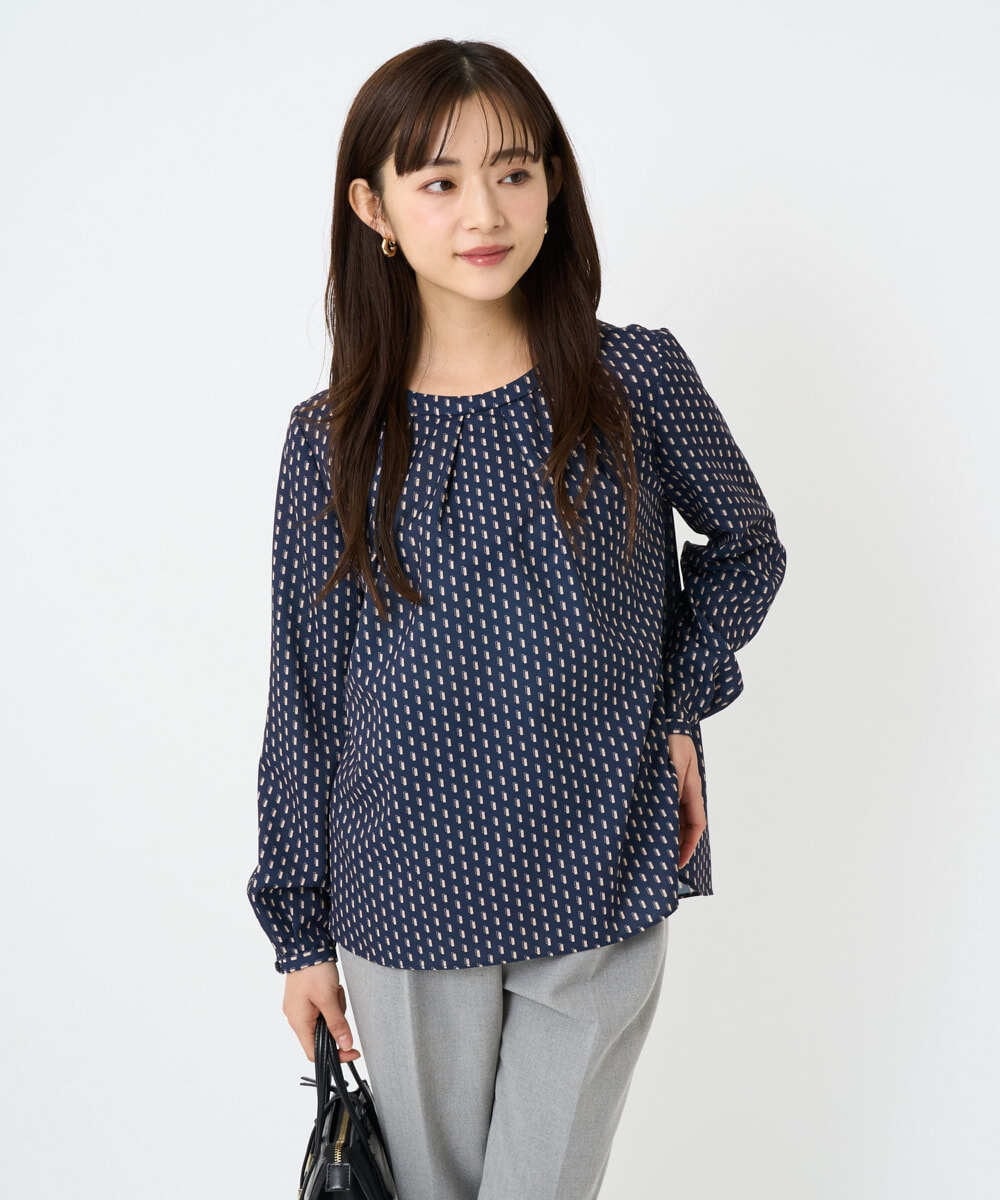 F1BBD58140 MK MICHEL KLEIN(小さいサイズ)(メゾン ドゥ サンク) 【小さいサイズ】ボウタイ風幾何柄ブラウス/洗濯機で洗える アイボリー