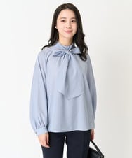 F1BFA02150 MK MICHEL KLEIN(小さいサイズ)(メゾン ドゥ サンク) 【小さいサイズ】ボウタイ付きスタンドカラーブラウス ライトブルー