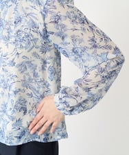 F1BFA07140 MK MICHEL KLEIN(小さいサイズ)(メゾン ドゥ サンク) 【小さいサイズ】花柄シフォンブラウス/洗える アイボリー
