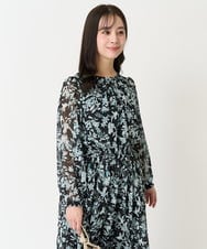 F1BFA07140 MK MICHEL KLEIN(小さいサイズ)(メゾン ドゥ サンク) 【小さいサイズ】花柄シフォンブラウス/洗える アイボリー