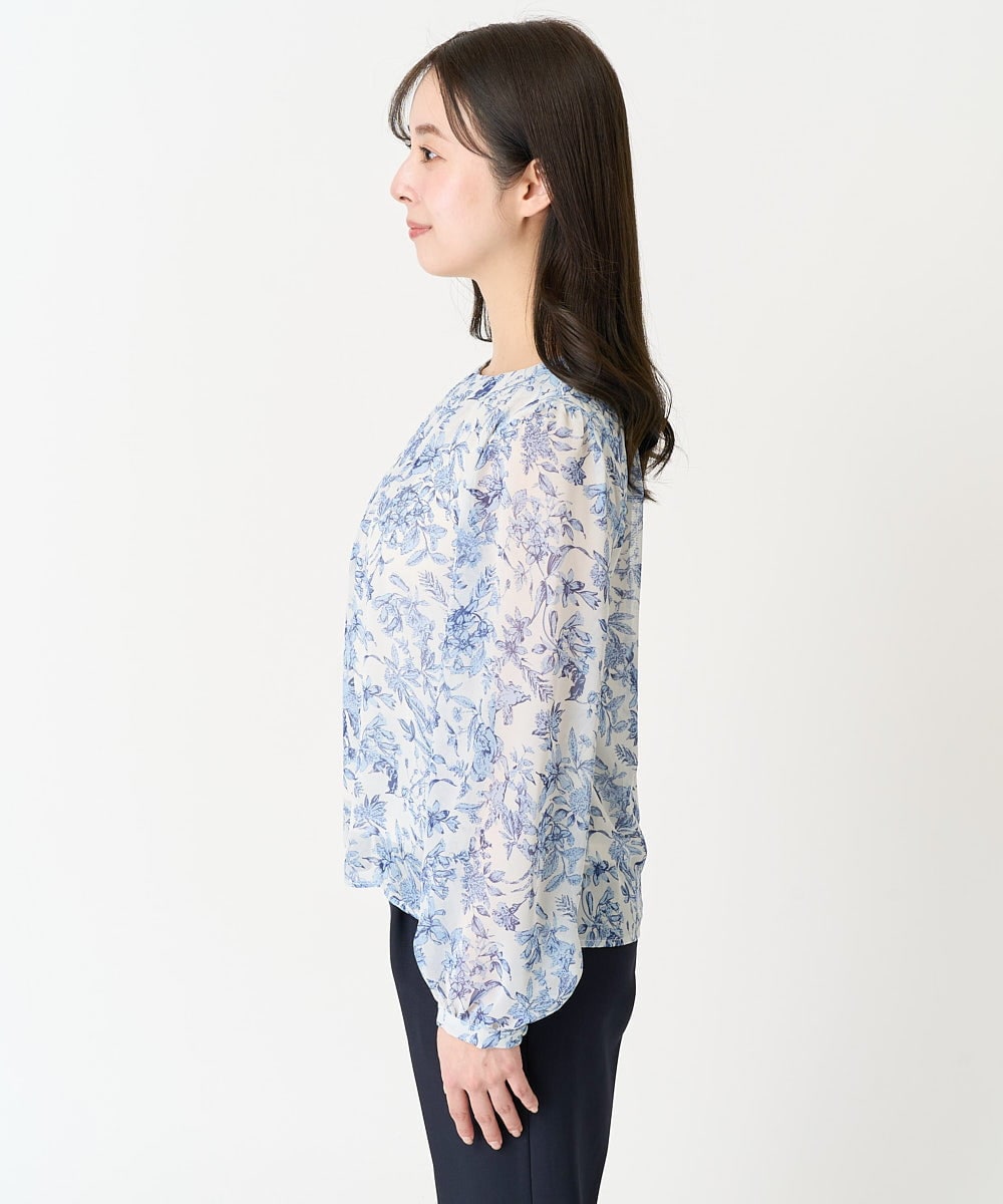 F1BFA07140 MK MICHEL KLEIN(小さいサイズ)(メゾン ドゥ サンク) 【小さいサイズ】花柄シフォンブラウス/洗える アイボリー