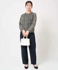 F1BFA09140 MK MICHEL KLEIN(小さいサイズ)(メゾン ドゥ サンク) 【小さいサイズ】ギャザーフリルネック花柄シフォンブラウス/洗える ライトブルー
