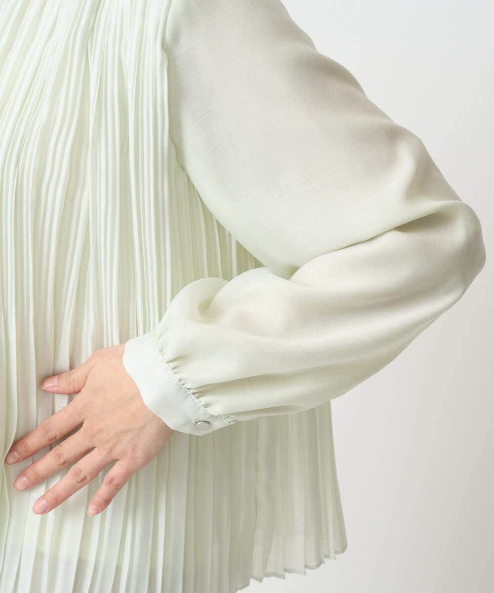 F1BFD12150 MK MICHEL KLEIN(小さいサイズ)(メゾン ドゥ サンク) 【小さいサイズ】プリーツデザインブラウス/洗える ライトグリーン