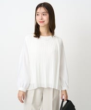 F1BFD12150 MK MICHEL KLEIN(小さいサイズ)(メゾン ドゥ サンク) 【小さいサイズ】プリーツデザインブラウス/洗える ホワイト