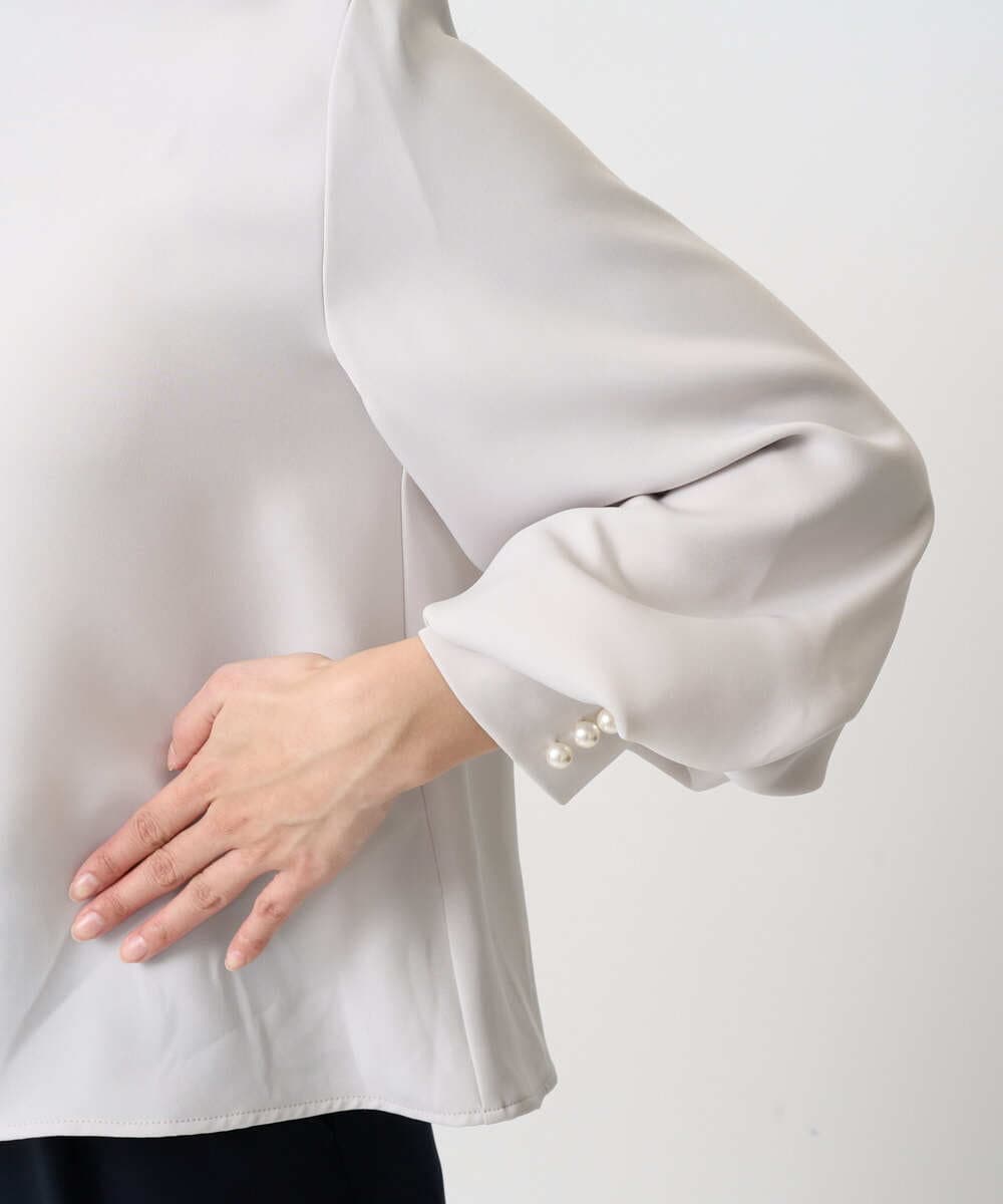 F1BFD14140 MK MICHEL KLEIN(小さいサイズ)(メゾン ドゥ サンク) 【小さいサイズ】ボリュームスリーブブラウス/撥水/防シワ/洗える ライトグレー