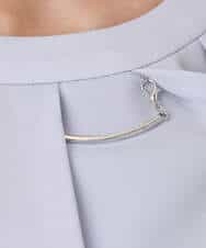 F1BFD66140 MK MICHEL KLEIN(小さいサイズ)(メゾン ドゥ サンク) 【小さいサイズ】マルチwayボウタイブラウス/洗える ライトブルー