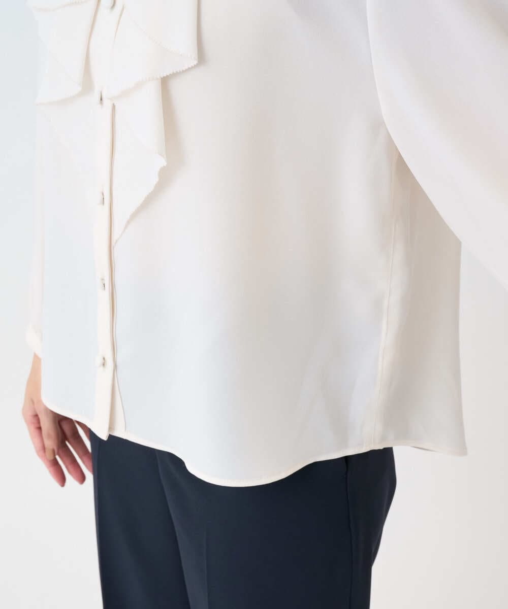 F1BFD68150 MK MICHEL KLEIN(小さいサイズ)(メゾン ドゥ サンク) 【小さいサイズ】ラッフルフリルブラウス/洗濯機で洗える アイボリー