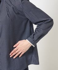 F1BGA34150 MK MICHEL KLEIN(小さいサイズ)(メゾン ドゥ サンク) 【小さいサイズ】ドット幾何柄ボウタイ付きブラウス/洗える アイボリー