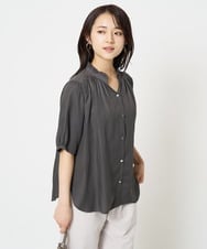 F1BGA53140 MK MICHEL KLEIN(小さいサイズ)(メゾン ドゥ サンク) 【小さいサイズ】フリルネックデザインサテンブラウス/接触冷感/洗える ベージュ