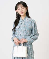 F1BGD01140 MK MICHEL KLEIN(小さいサイズ)(メゾン ドゥ サンク) 【小さいサイズ】ボウタイ付き花柄シフォンブラウス/洗濯機で洗える ミントブルー