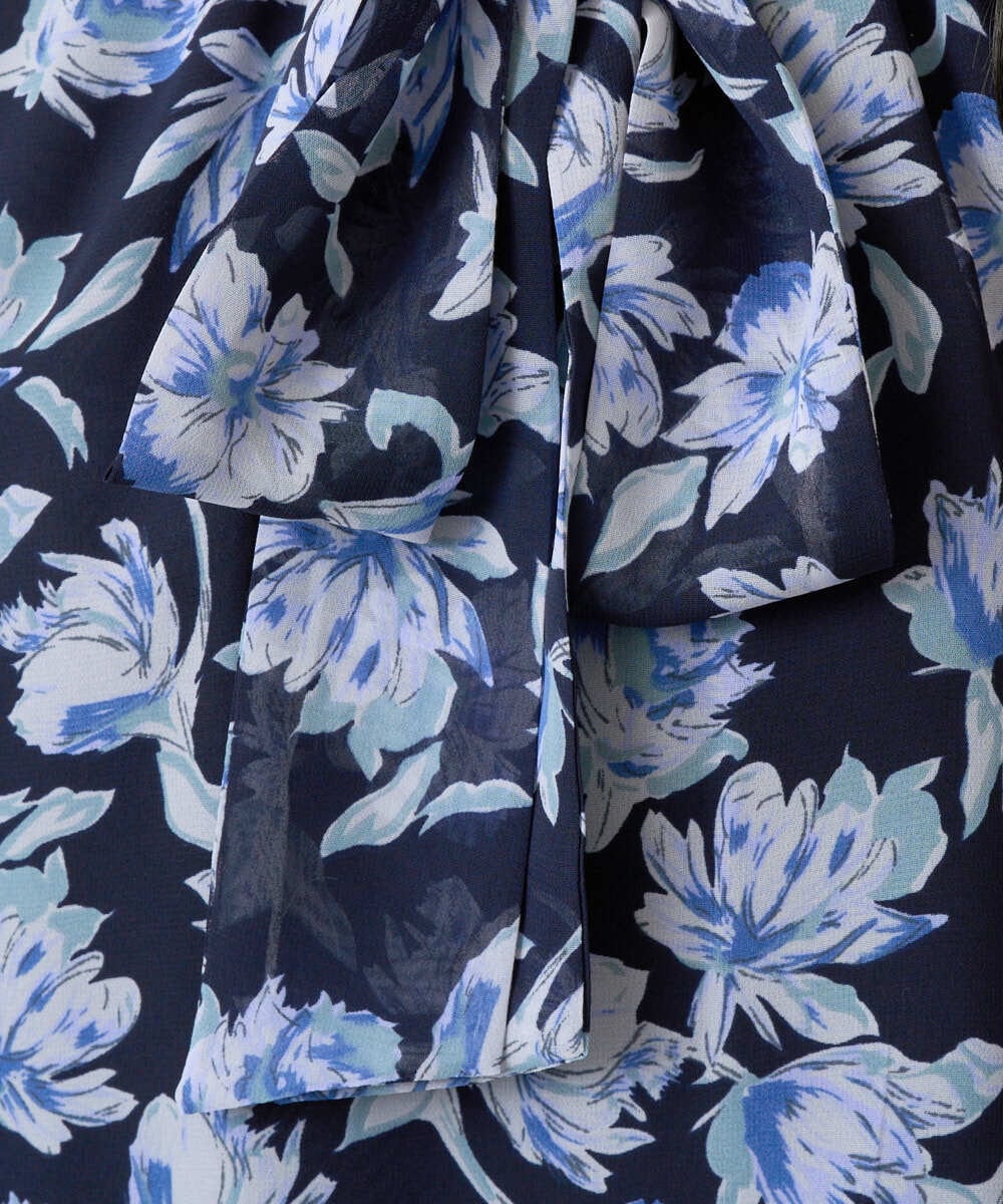 F1BGD01140 MK MICHEL KLEIN(小さいサイズ)(メゾン ドゥ サンク) 【小さいサイズ】ボウタイ付き花柄シフォンブラウス/洗濯機で洗える ミントブルー