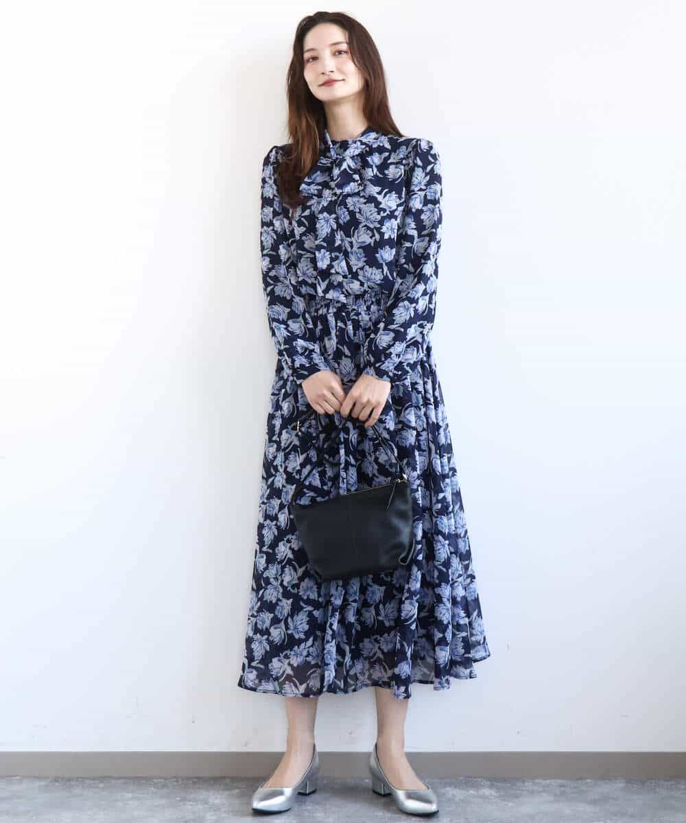 F1BGD01140 MK MICHEL KLEIN(小さいサイズ)(メゾン ドゥ サンク) 【小さいサイズ】ボウタイ付き花柄シフォンブラウス/洗濯機で洗える ミントブルー