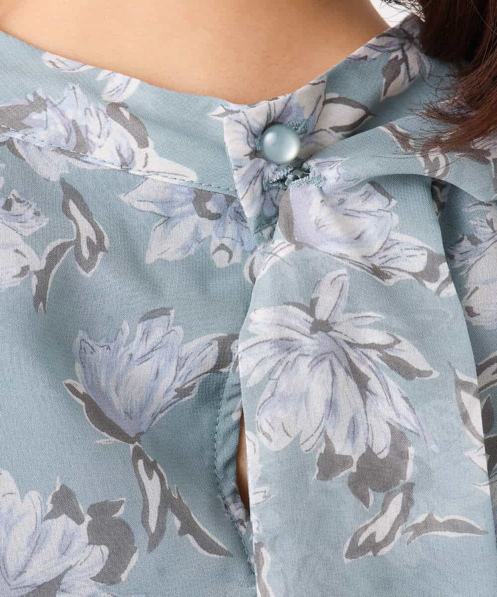 F1BGD01140 MK MICHEL KLEIN(小さいサイズ)(メゾン ドゥ サンク) 【小さいサイズ】ボウタイ付き花柄シフォンブラウス/洗濯機で洗える ミントブルー
