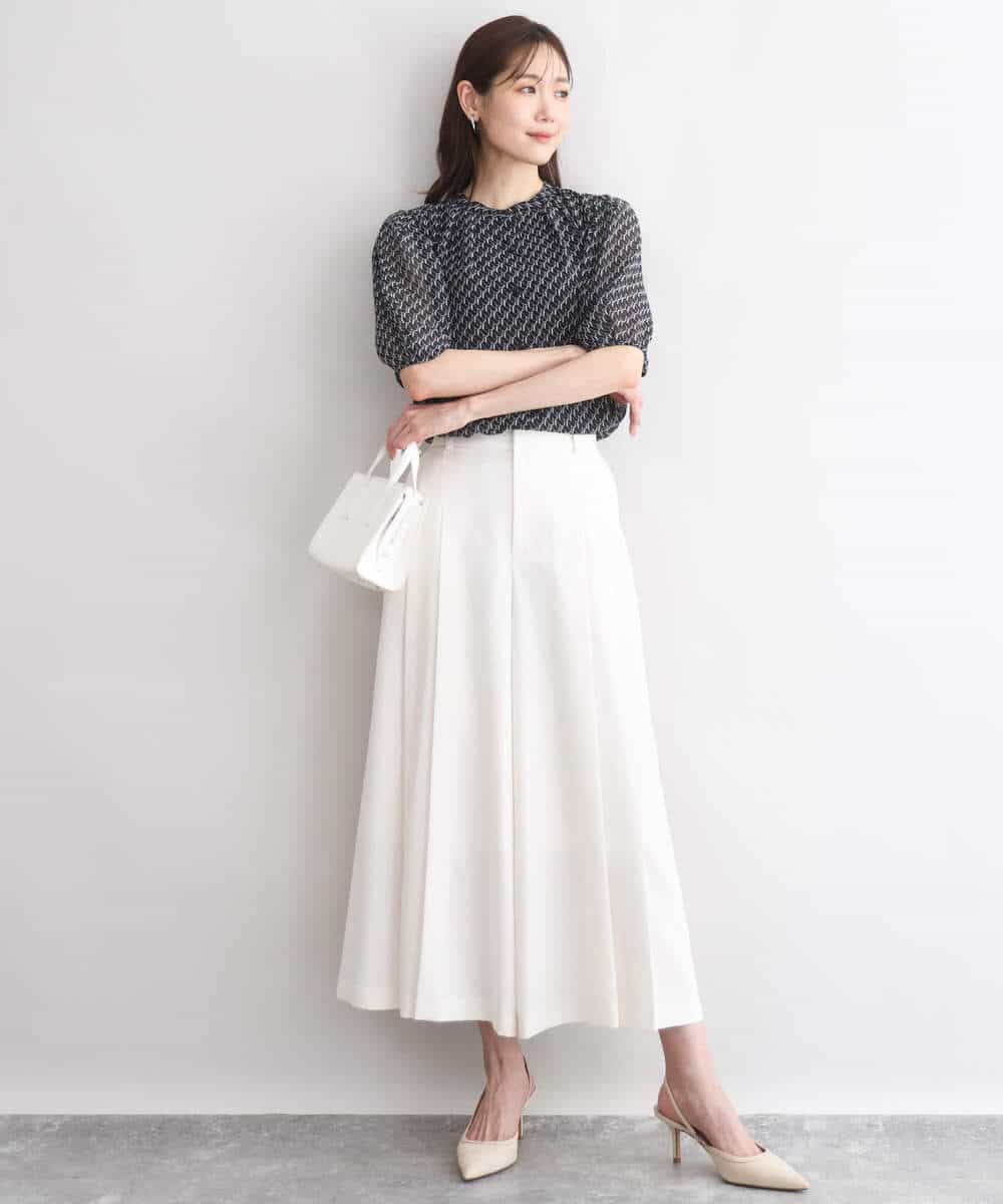 F1BGD06140 MK MICHEL KLEIN(小さいサイズ)(メゾン ドゥ サンク) 【小さいサイズ】[洗濯機で洗える]幾何柄バンドカラー五分袖ブラウス ブラウン