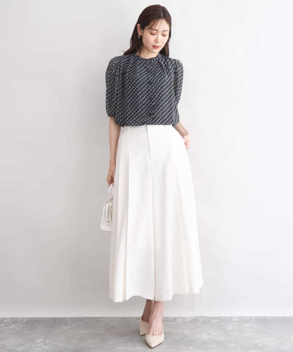 F1BGD06140 MK MICHEL KLEIN(小さいサイズ)(メゾン ドゥ サンク) 【小さいサイズ】[洗濯機で洗える]幾何柄バンドカラー五分袖ブラウス ブラウン