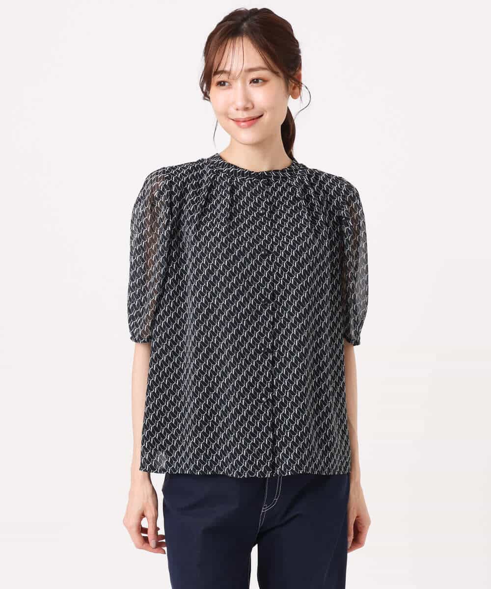 F1BGD06140 MK MICHEL KLEIN(小さいサイズ)(メゾン ドゥ サンク) 【小さいサイズ】[洗濯機で洗える]幾何柄バンドカラー五分袖ブラウス ブラウン