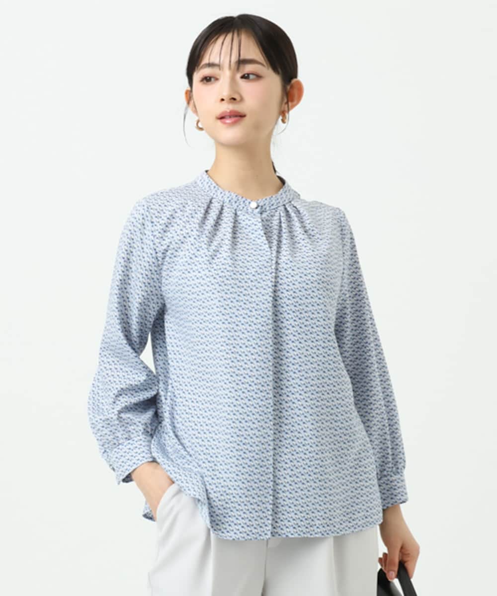 F1BGD21140 MK MICHEL KLEIN(小さいサイズ)(メゾン ドゥ サンク) 【小さいサイズ】幾何柄バンドカラーブラウス/洗濯機で洗える ライトブルー