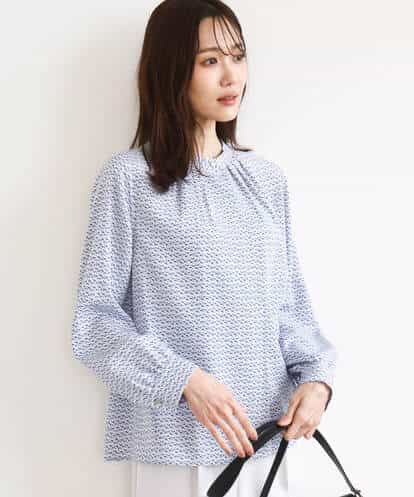 F1BGD21140  【小さいサイズ】幾何柄バンドカラーブラウス/洗濯機で洗える