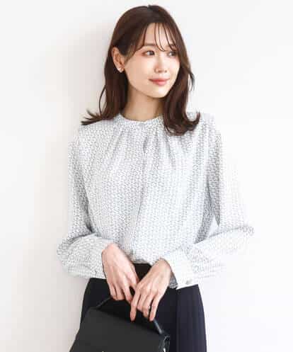 F1BGD21140 MK MICHEL KLEIN(小さいサイズ) 【小さいサイズ】幾何柄バンドカラーブラウス/洗濯機で洗える