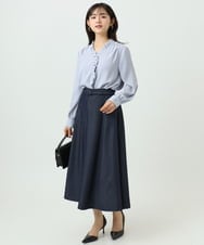 F1BGD32150 MK MICHEL KLEIN(小さいサイズ)(メゾン ドゥ サンク) 【小さいサイズ】Vネックミニフリルブラウス/洗濯機で洗える ライトブルー