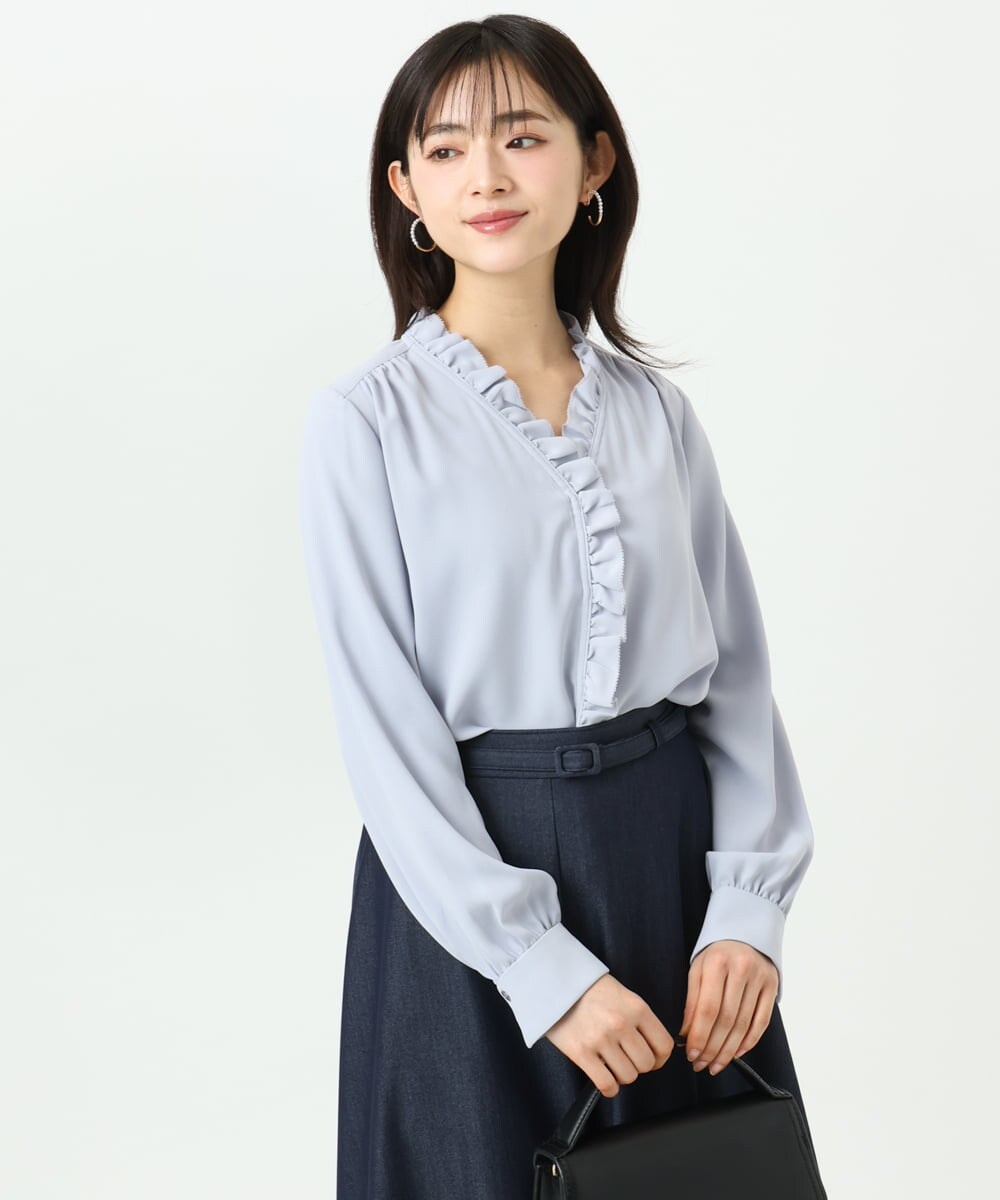 F1BGD32150 MK MICHEL KLEIN(小さいサイズ)(メゾン ドゥ サンク) 【小さいサイズ】Vネックミニフリルブラウス/洗濯機で洗える ライトブルー