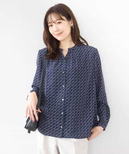 F1BGD39150 MK MICHEL KLEIN(小さいサイズ) 【小さいサイズ】ミニトライアングル幾何柄ブラウス/接触冷感/UVカット/洗濯機で洗える