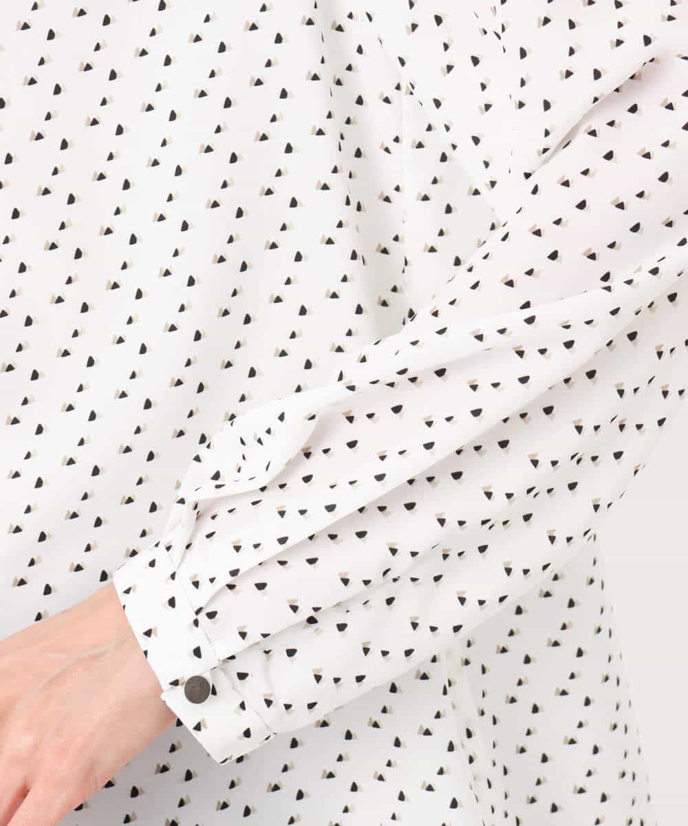 F1BGD39150 MK MICHEL KLEIN(小さいサイズ)(メゾン ドゥ サンク) 【小さいサイズ】ミニトライアングル幾何柄ブラウス/接触冷感/UVカット/洗濯機で洗える アイボリー