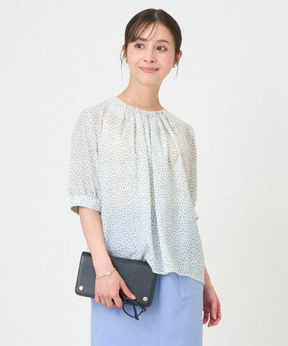 F1BGD42150 MK MICHEL KLEIN(小さいサイズ) 【小さいサイズ】フラワーモチーフプリントブラウス/接触冷感/UVカット/洗濯機で洗える