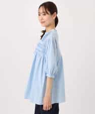 F1BGD48180 MK MICHEL KLEIN(小さいサイズ)(メゾン ドゥ サンク) 【小さいサイズ】コットンピンタックチュニックブラウス/洗える ライトブルー