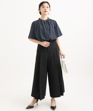 F1BGD51150 MK MICHEL KLEIN(小さいサイズ)(メゾン ドゥ サンク) 【小さいサイズ】[UVカット/接触冷感/洗濯機で洗える]フレアスリーブ幾何柄ブラウス ネイビー