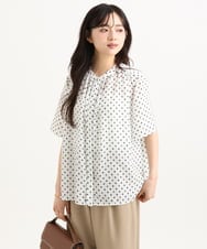 F1BGD51150 MK MICHEL KLEIN(小さいサイズ)(メゾン ドゥ サンク) 【小さいサイズ】[UVカット/接触冷感/洗濯機で洗える]フレアスリーブ幾何柄ブラウス ネイビー