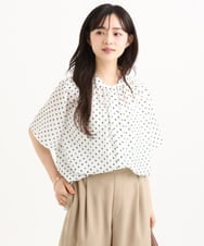 F1BGD51150 MK MICHEL KLEIN(小さいサイズ)(メゾン ドゥ サンク) 【小さいサイズ】[UVカット/接触冷感/洗濯機で洗える]フレアスリーブ幾何柄ブラウス ネイビー