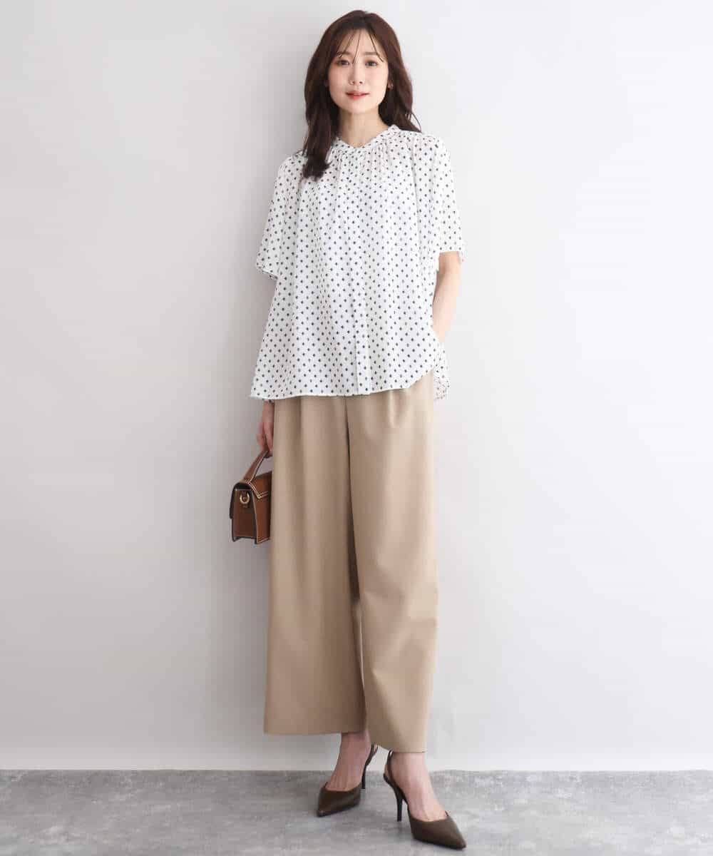 F1BGD51150 MK MICHEL KLEIN(小さいサイズ)(メゾン ドゥ サンク) 【小さいサイズ】[UVカット/接触冷感/洗濯機で洗える]フレアスリーブ幾何柄ブラウス ネイビー