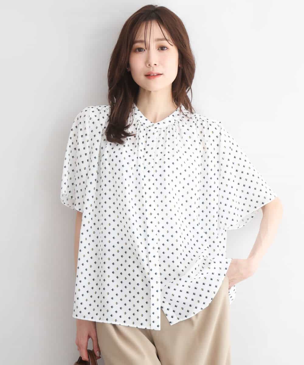 F1BGD51150 MK MICHEL KLEIN(小さいサイズ)(メゾン ドゥ サンク) 【小さいサイズ】[UVカット/接触冷感/洗濯機で洗える]フレアスリーブ幾何柄ブラウス アイボリー