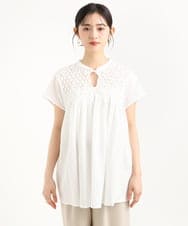 F1BGD52170 MK MICHEL KLEIN(小さいサイズ)(メゾン ドゥ サンク) 【小さいサイズ】[洗える]ハンドスモッキングブラウス ホワイト