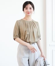 F1BGD53140 MK MICHEL KLEIN(小さいサイズ)(メゾン ドゥ サンク) 【小さいサイズ】[UVカット/接触冷感/洗える]サテン フロントタックデザインブラウス ベージュ