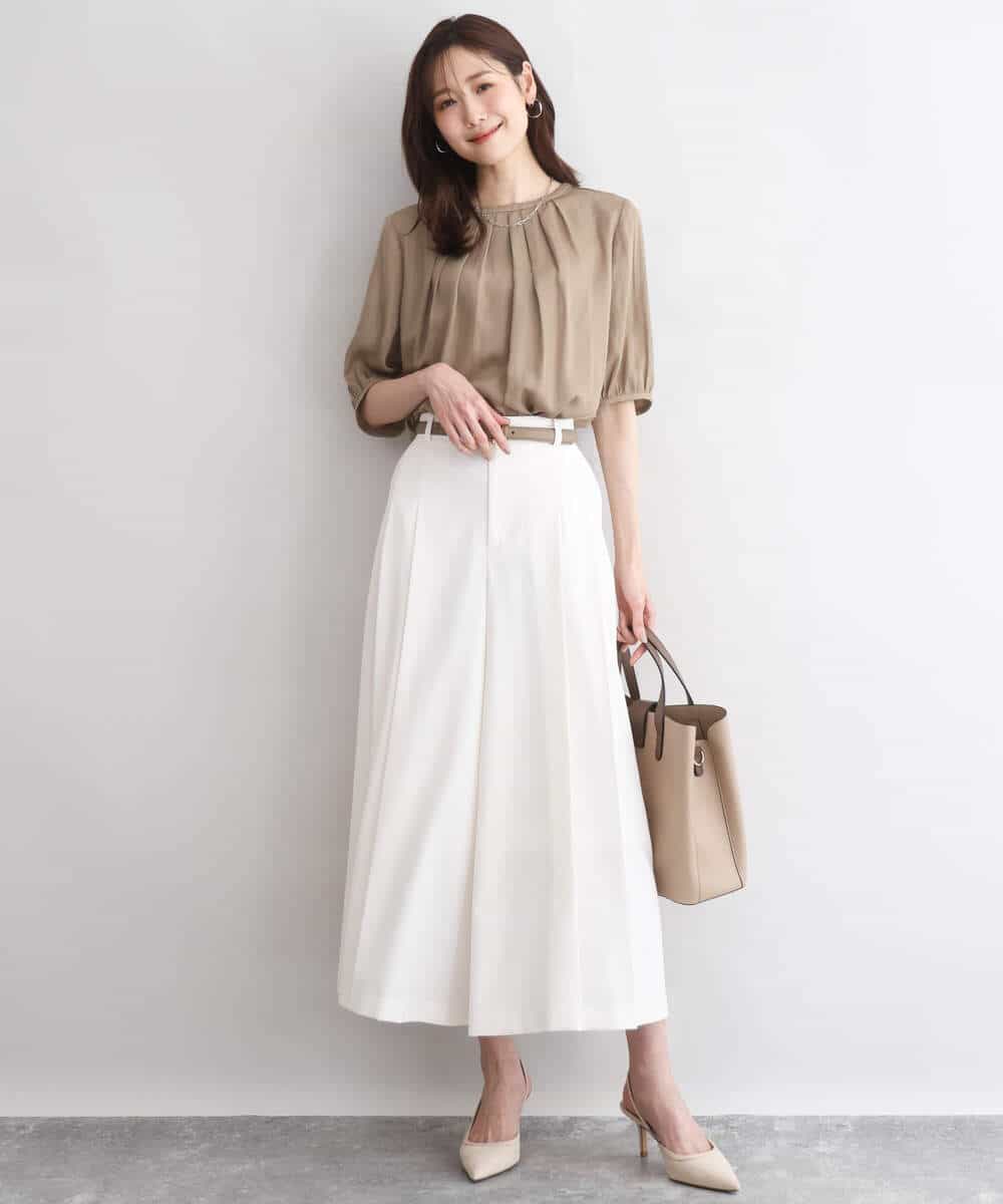 F1BGD53140 MK MICHEL KLEIN(小さいサイズ)(メゾン ドゥ サンク) 【小さいサイズ】[UVカット/接触冷感/洗える]サテン フロントタックデザインブラウス ベージュ