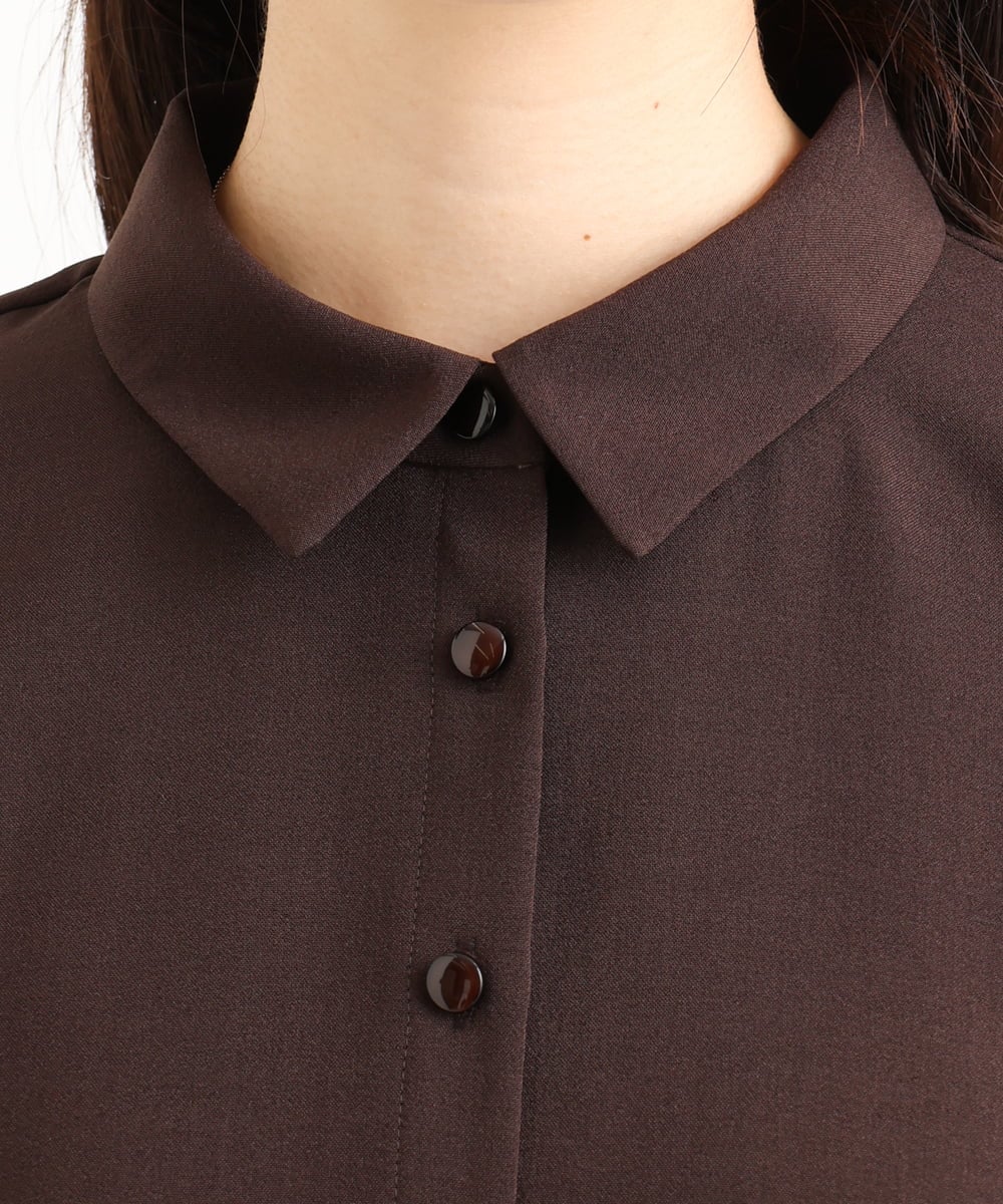 F1BGD56160 MK MICHEL KLEIN(小さいサイズ)(メゾン ドゥ サンク) 【小さいサイズ】[洗える]リネンライクストレッチ ウエストタックデザイン襟付きブラウス ブラウン