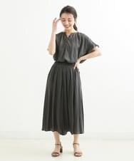 F1BGS57120 MK MICHEL KLEIN(小さいサイズ)(メゾン ドゥ サンク) 【小さいサイズ】サテン地ギャザーデザインブラウス/洗える カーキ