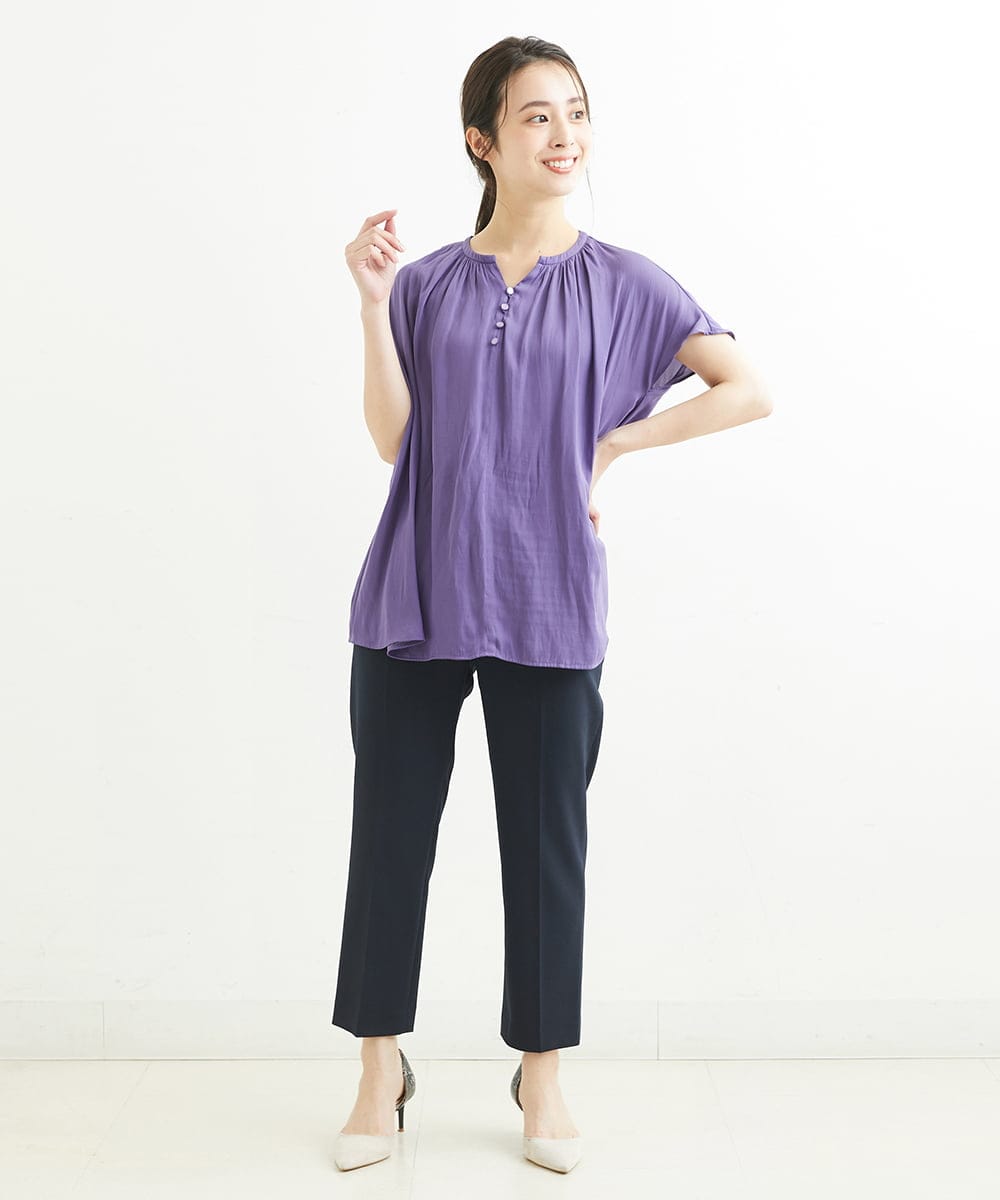 F1BGS57120 MK MICHEL KLEIN(小さいサイズ)(メゾン ドゥ サンク) 【小さいサイズ】サテン地ギャザーデザインブラウス/洗える カーキ