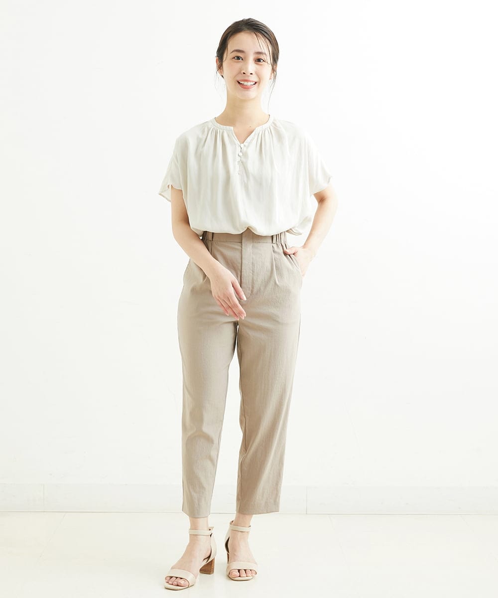 F1BGS57120 MK MICHEL KLEIN(小さいサイズ)(メゾン ドゥ サンク) 【小さいサイズ】サテン地ギャザーデザインブラウス/洗える カーキ
