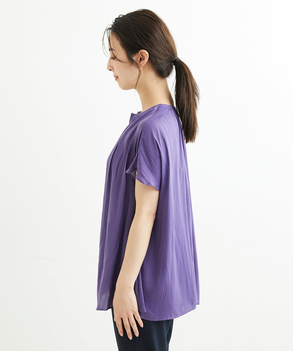 F1BGS57120 MK MICHEL KLEIN(小さいサイズ)(メゾン ドゥ サンク) 【小さいサイズ】サテン地ギャザーデザインブラウス/洗える カーキ